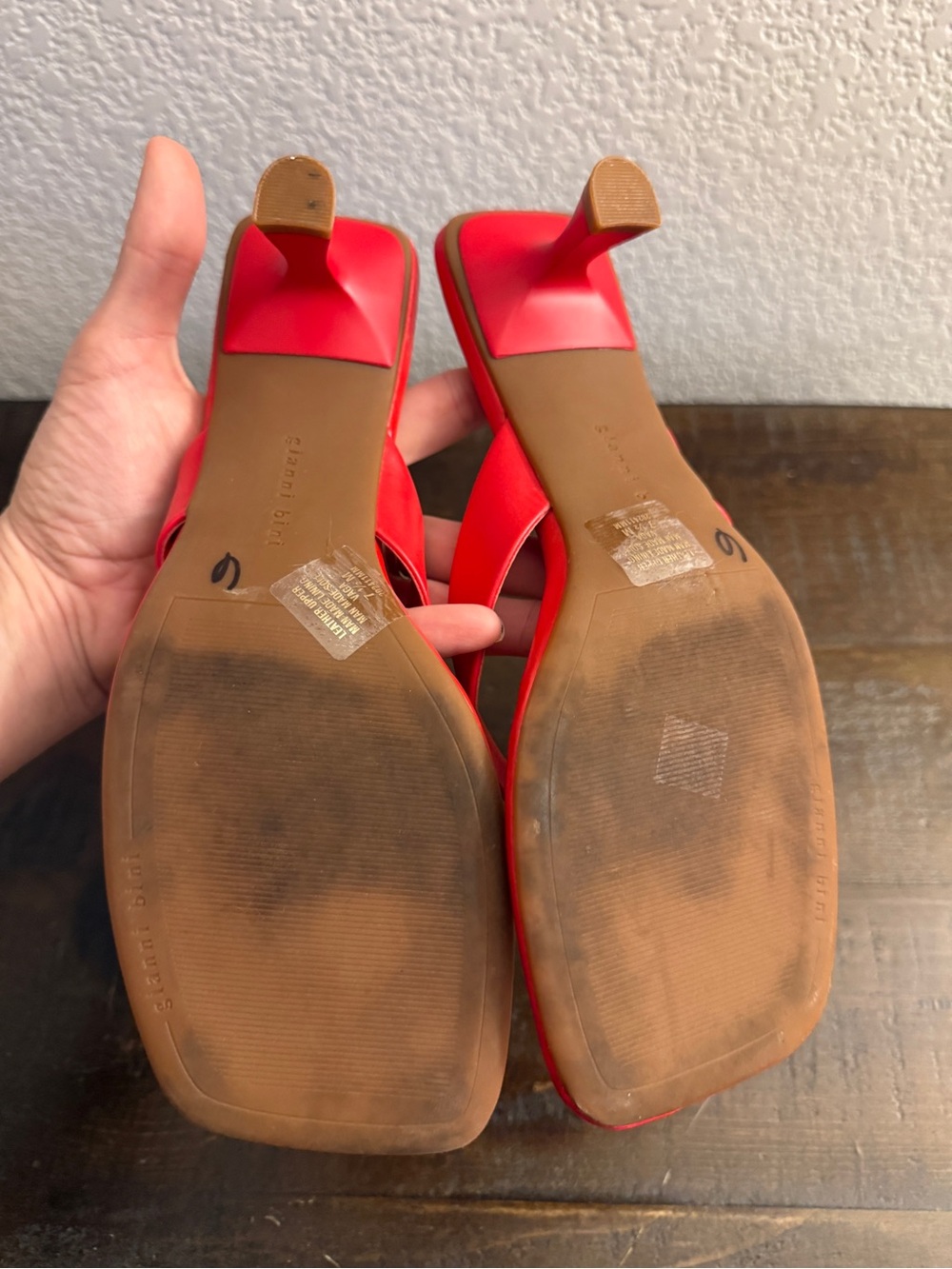 Red Square Toe Kitten Heel Thong Sandal heels - 7.5 - Picture 5 of 5